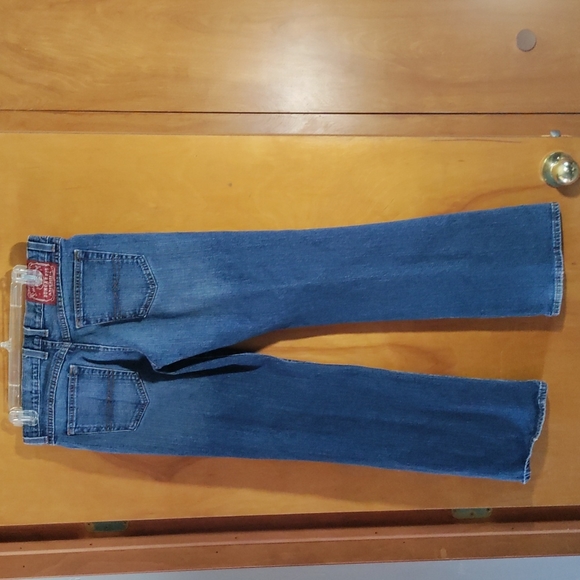 ☘️ Lucky Brand woman size 10 denim jeans - Picture 2 of 4